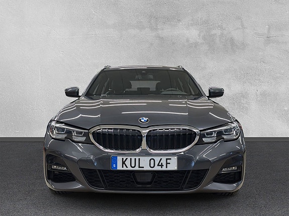 BMW 330e 8 of 30