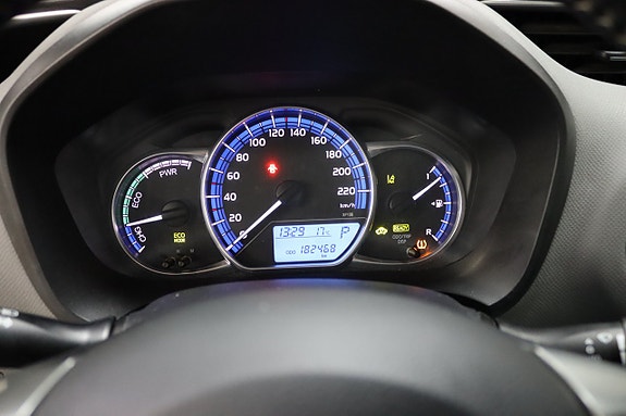 Toyota Yaris 15 of 19