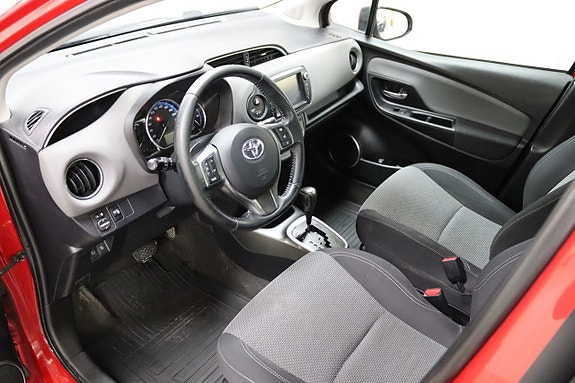 Toyota Yaris 10 of 19