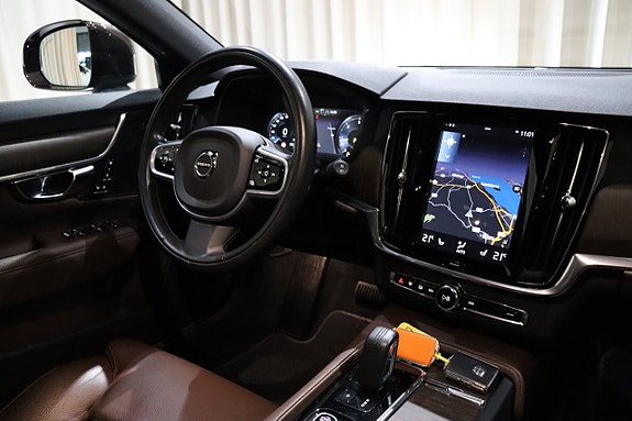 Volvo V90 Cross Country 25 of 30