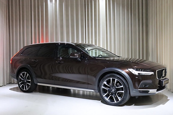 Volvo V90 Cross Country