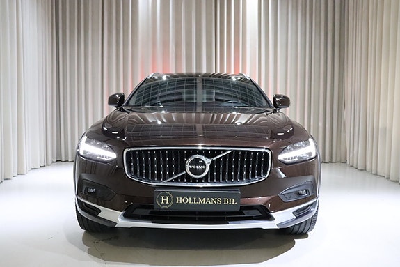 Volvo V90 Cross Country 5 of 30
