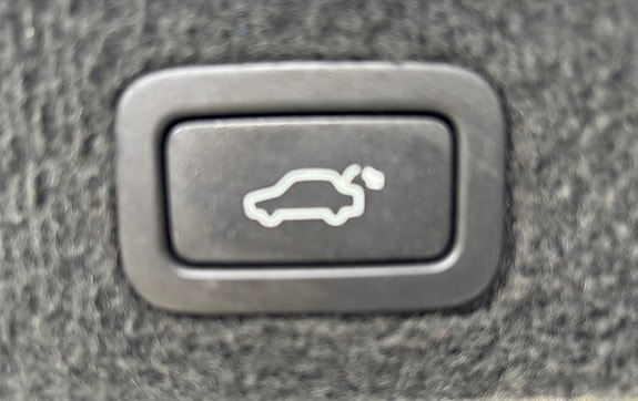 Volvo V70 8 of 11