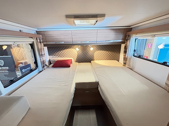 Adria CORAL XL 670 SL (AC+5 bält+TRUMA) 24 of 24