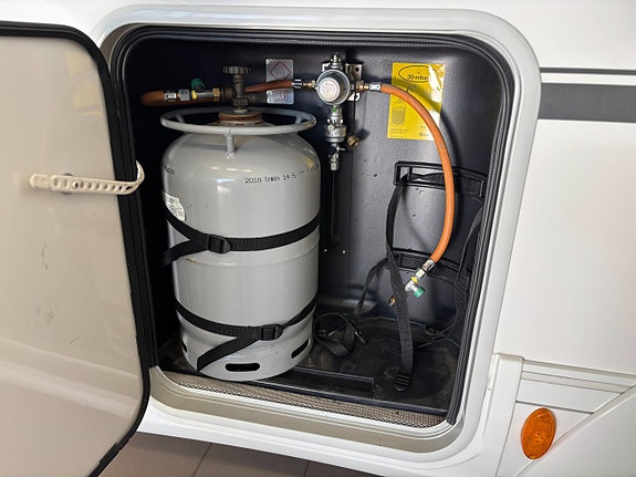 Adria CORAL XL 670 SL (AC+5 bält+TRUMA) 7 of 24