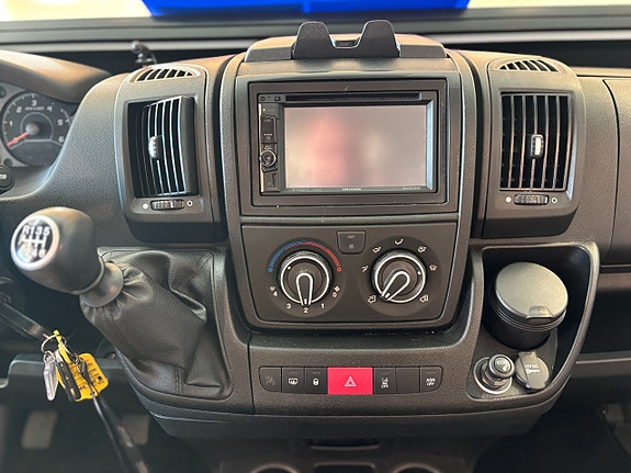 Adria CORAL XL 670 SL (AC+5 bält+TRUMA) 9 of 24