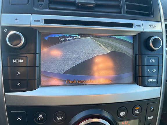 Toyota Verso 17 of 27