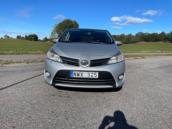 Toyota Verso 4 of 27