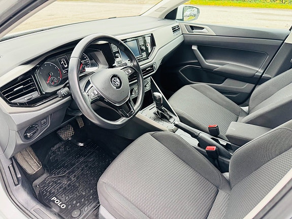 Volkswagen Polo 8 of 25