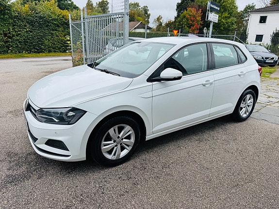 Volkswagen Polo 9 of 25