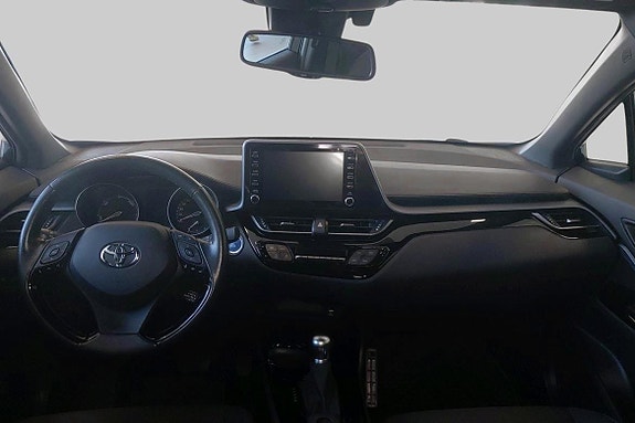 Toyota C-HR 9 of 11