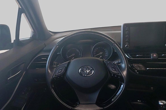 Toyota C-HR 10 of 11