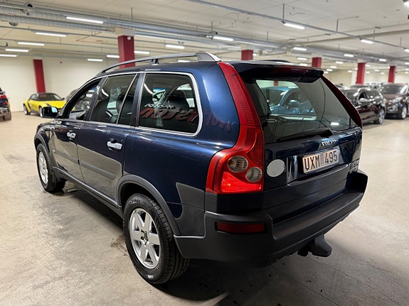 VOLVO XC90 2.5T 209ch AWD BVM Sièges chauffants cuir 7 places Attelage