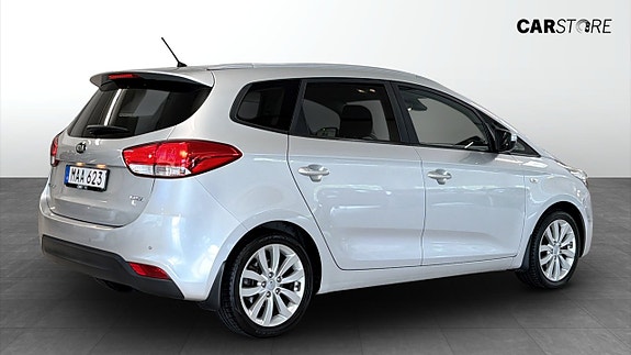 Kia Carens 2 of 21
