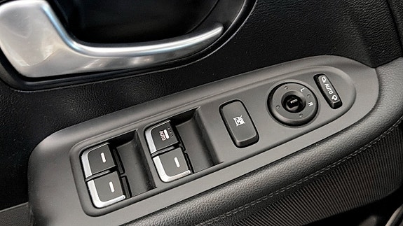Kia Carens 19 of 21