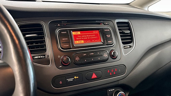 Kia Carens 12 of 21