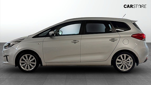 Kia Carens 6 of 21