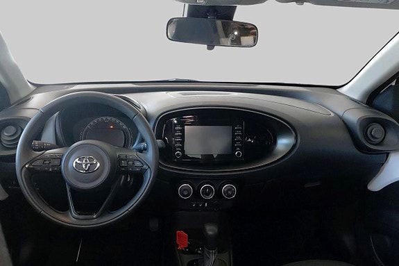 Toyota Aygo X 9 of 11