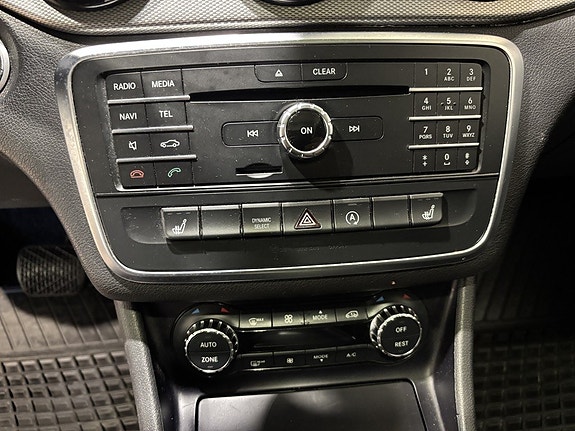 Mercedes-Benz CLA200 23 of 30