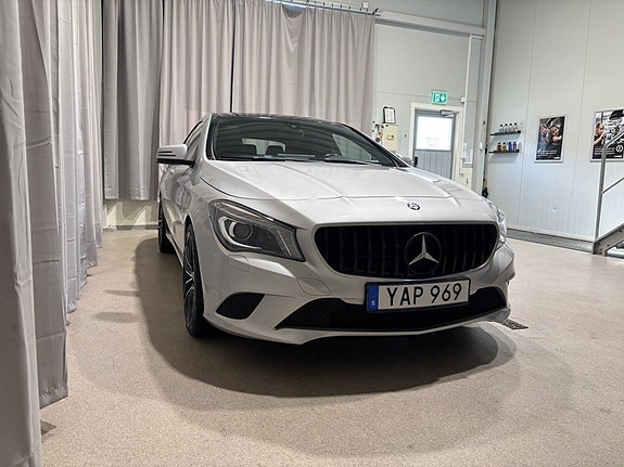 Mercedes-Benz CLA200 6 of 30