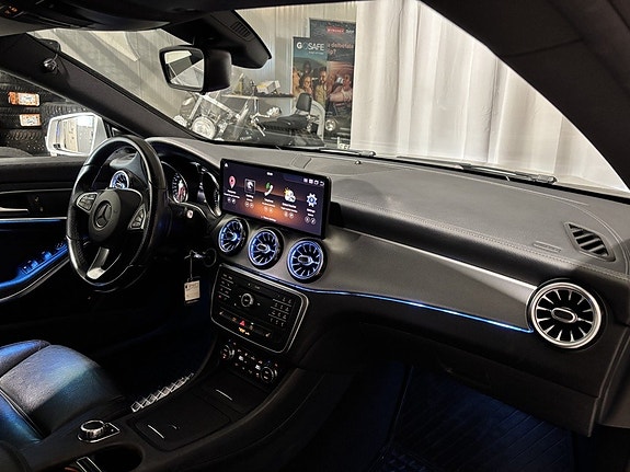 Mercedes-Benz CLA200 22 of 30
