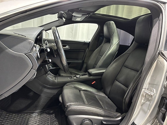 Mercedes-Benz CLA200 9 of 30