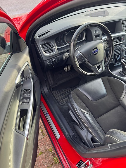 Volvo S60 7 of 25