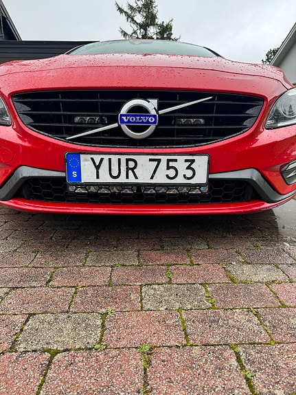 Volvo S60 2 of 25