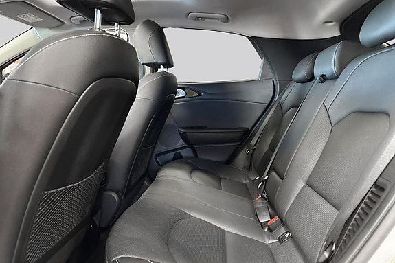 Kia XCeed 9 of 16