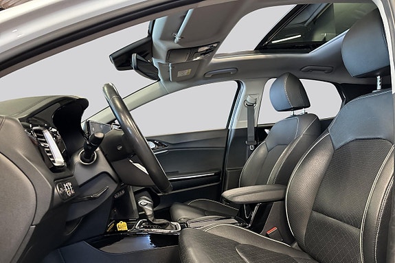 Kia XCeed 8 of 16
