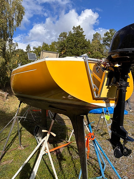 International / Monark 806 3 of 15