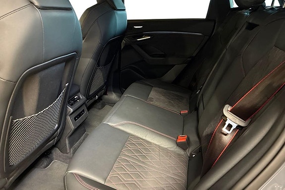 Audi Q6 e-tron 12 of 27
