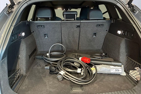 Audi Q6 e-tron 11 of 27