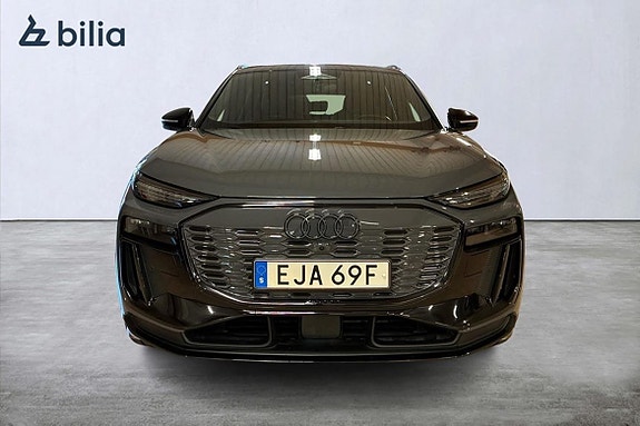 Audi Q6 e-tron 8 of 27
