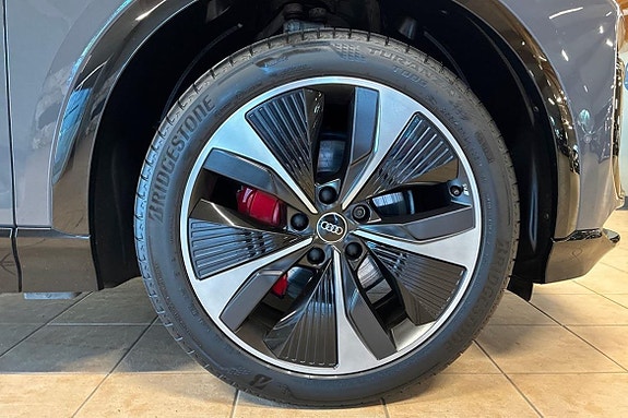 Audi Q6 e-tron 5 of 27