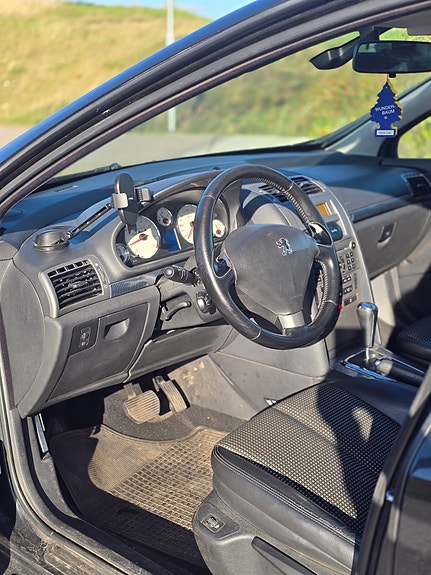 Peugeot 407 10 of 28