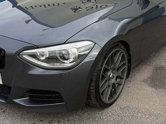 BMW M135i 3 of 24