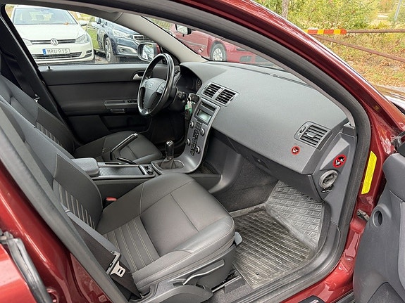 Volvo V50 13 of 22