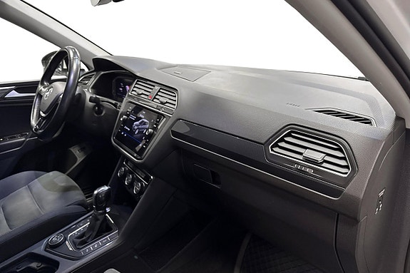 Volkswagen Tiguan Allspace 12 of 18
