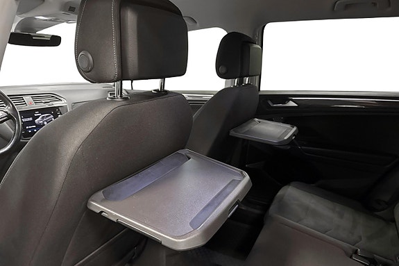 Volkswagen Tiguan Allspace 16 of 18