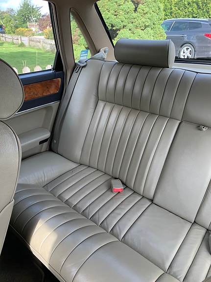 Jaguar XJ40 14 of 18