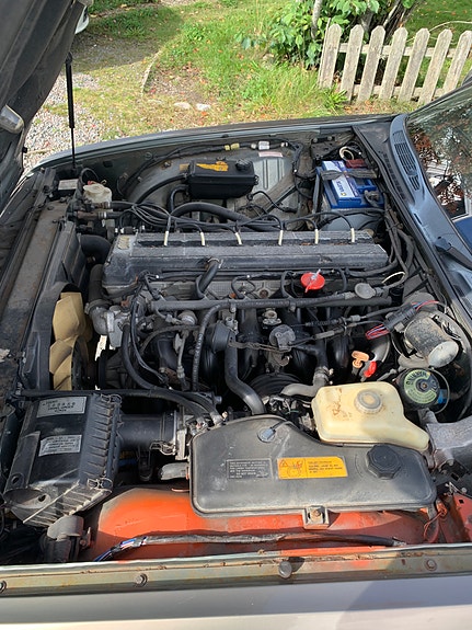 Jaguar XJ40 17 of 18