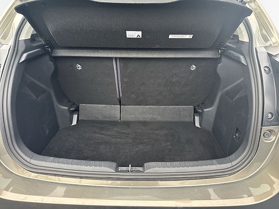 Toyota Yaris 11 of 11
