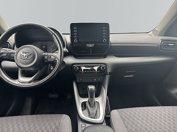 Toyota Yaris 9 of 11
