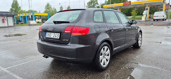Audi A3 8 of 14