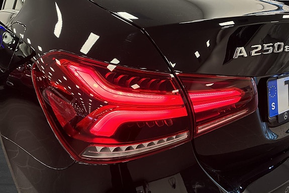 Mercedes-Benz A250 e 25 of 25