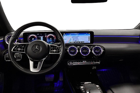Mercedes-Benz A250 e 8 of 25