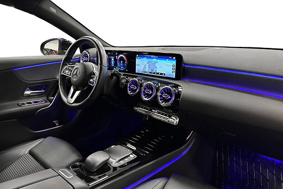 Mercedes-Benz A250 e 10 of 25