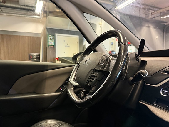 Citroen Grand C4 Picasso 22 of 29