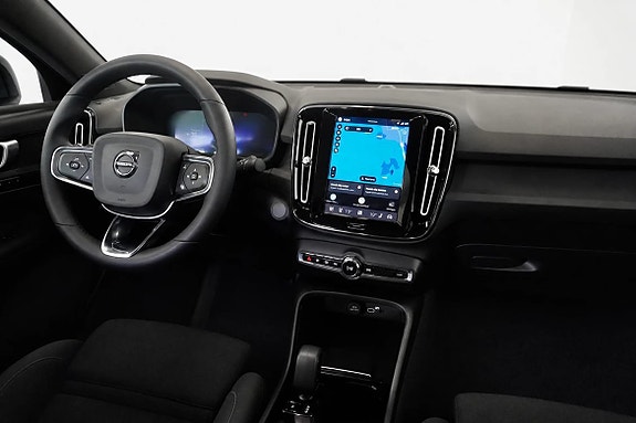 Volvo C40 16 of 23